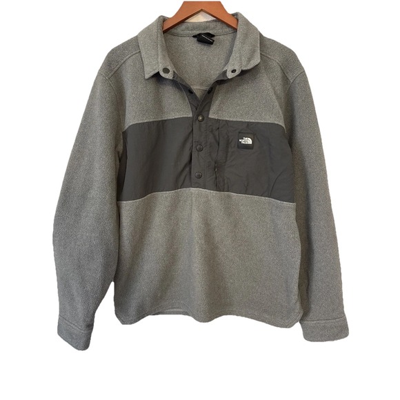 The North Face Quarter Button Fleece Size Large Chest 46" Arms 26" Length 28" - Picture 1 of 6